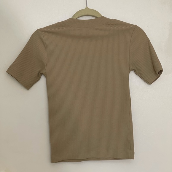 UO Rina Ribbed Knit Button-Down Tee - Picture 3 of 8